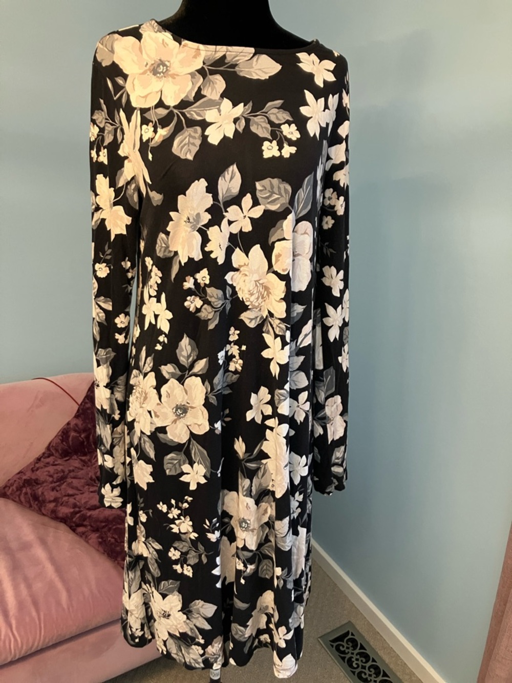 Old Navy Black Floral Long-Sleeve Swing Dress - Cream & Gray Flowers